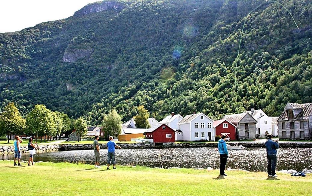 Kvammehuset Pa Gamle Laerdalsoyri Villa Exterior photo